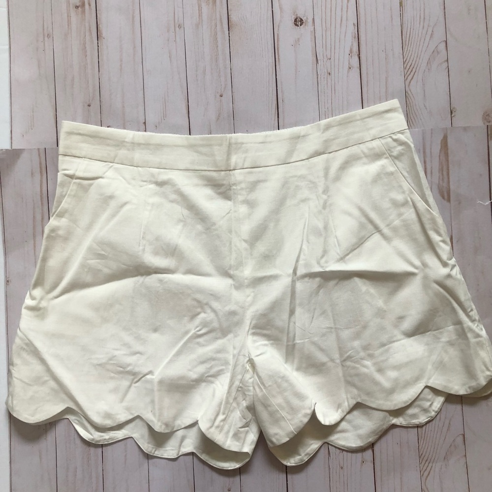 NWOT ee.some 1XL Shorts
